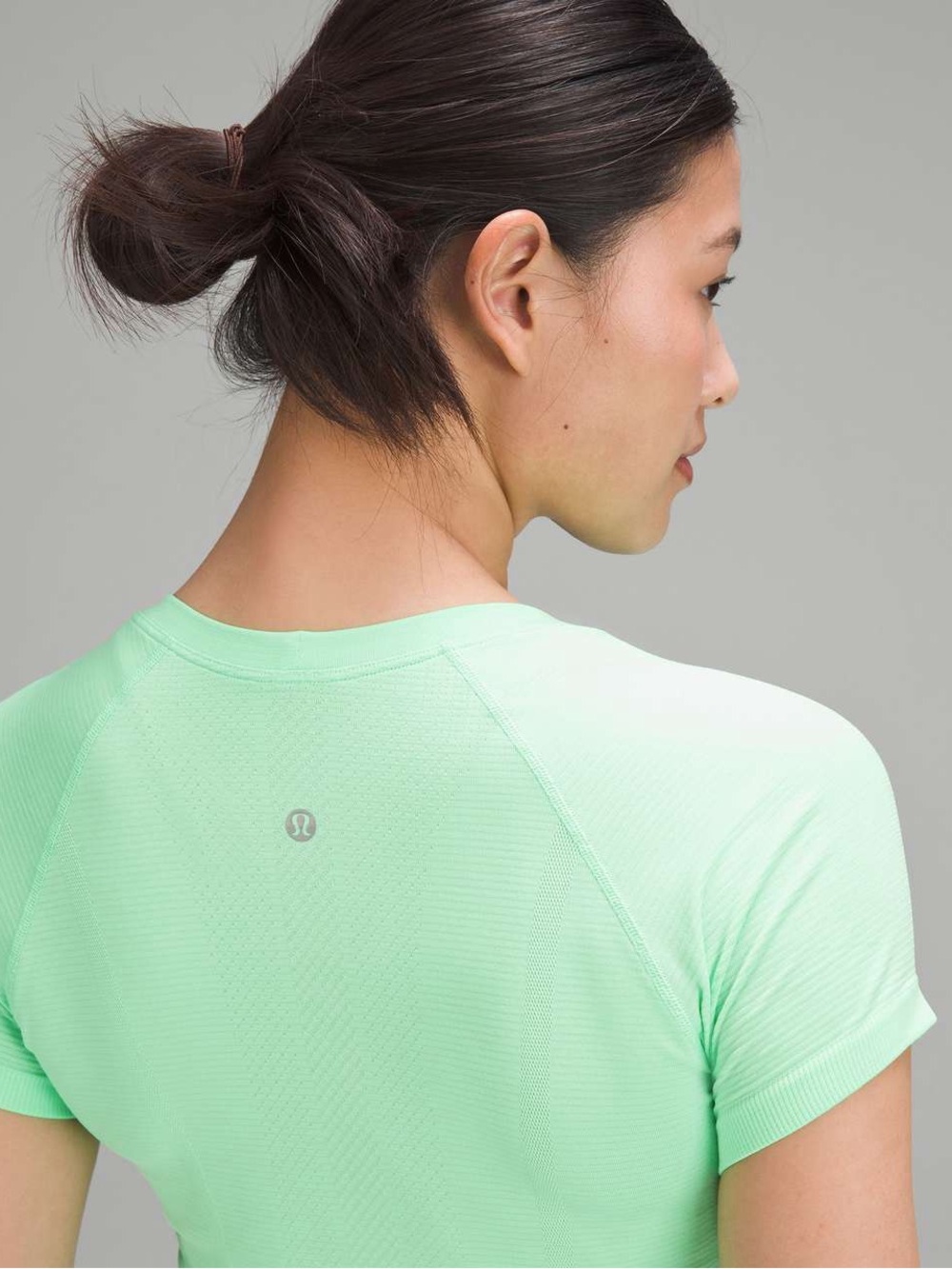 lululemon Swiftly Tech Cropped Short-Sleeve Shirt 2.0 - Picture 2 of 5